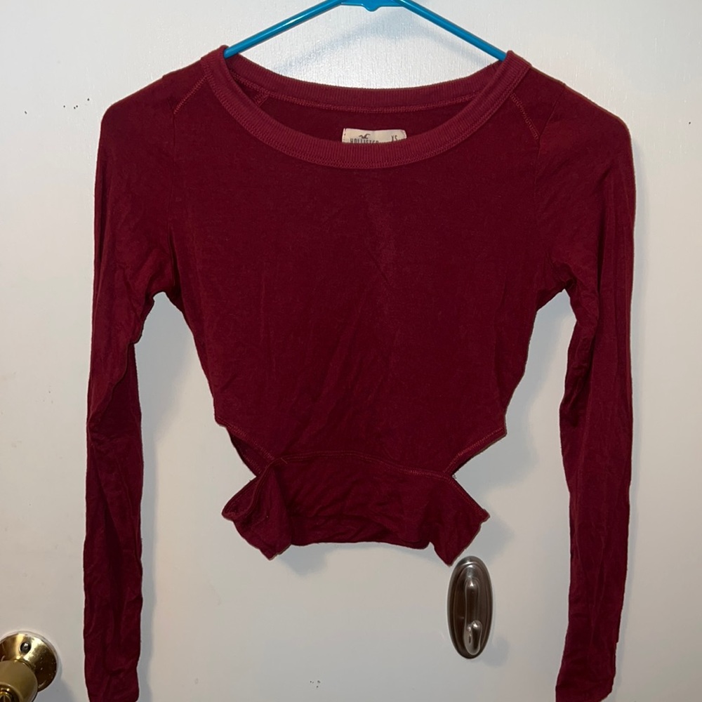 Burgundy long sleeved crop top